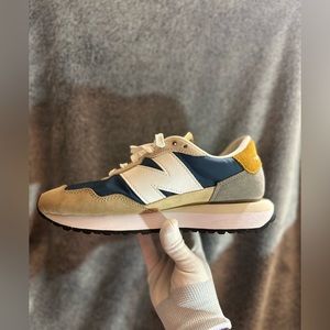 New Balance 237 - Dark Moonstone / Incense /US size M6/W7.5.